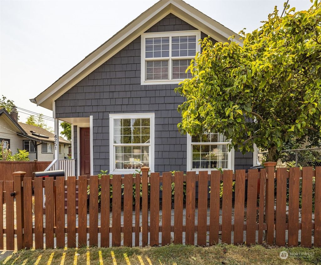 Photo of 4251 S Juneau \ Street, Seattle, WA 98118 (MLS # 2278742)