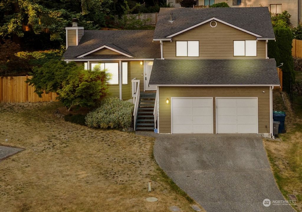 Photo of 21302 11th Place W, Lynnwood, WA 98036 (MLS # 2141271)