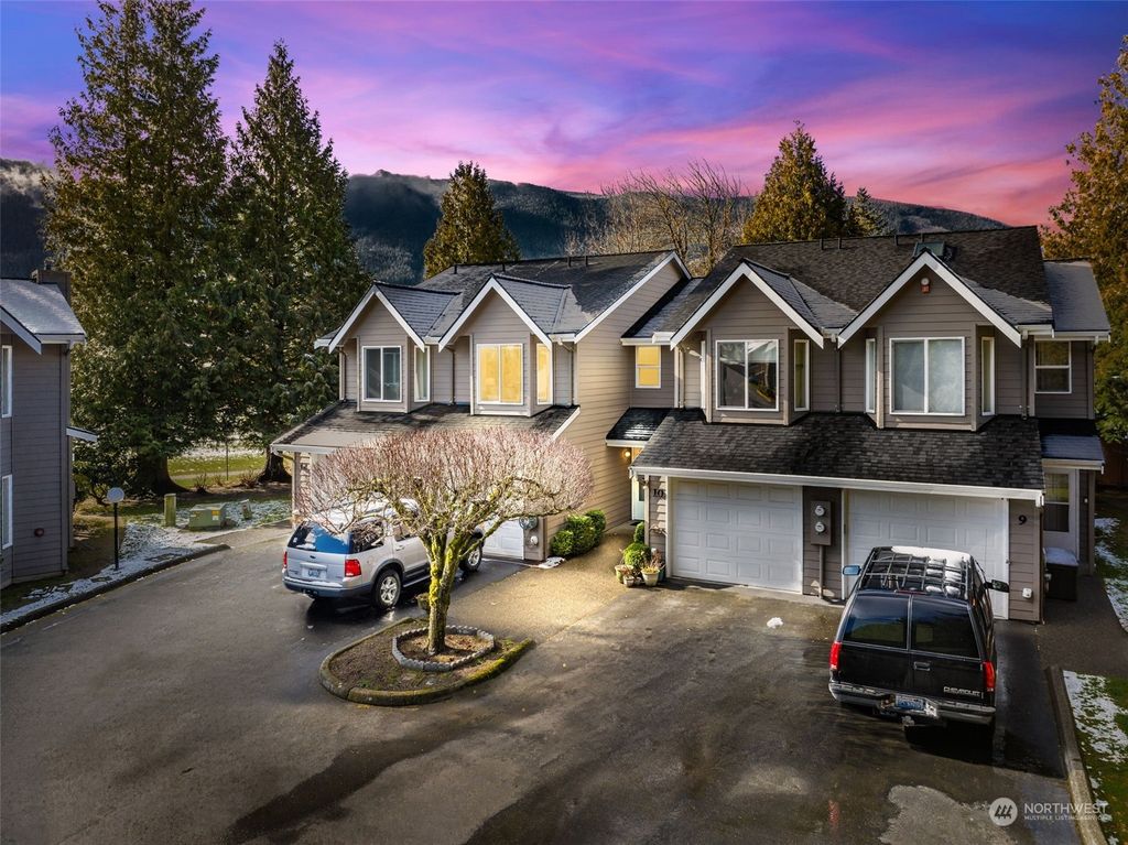Photo of 321 SE Orchard Drive #11, North Bend, WA 98045 (MLS # 2036751)