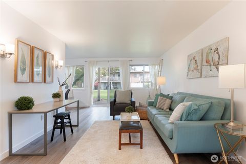 Photo of 12230 SE 60th Street #34, Bellevue, WA 98006 (MLS # 2501546)