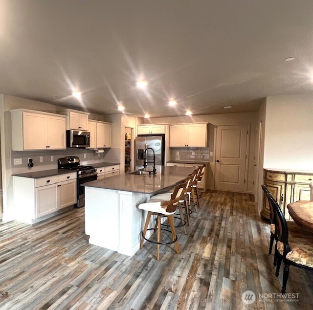 3572 Hoffman Hill Boulevard