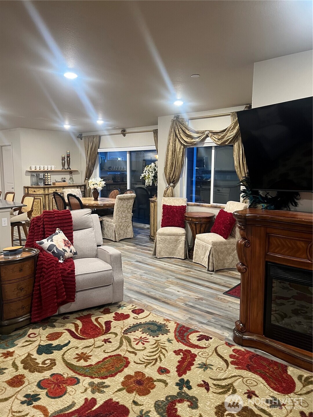 3572 Hoffman Hill Boulevard