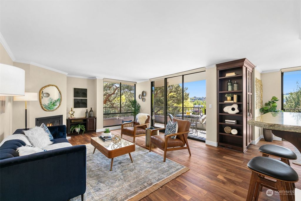 Photo of 6535 Seaview Avenue NW #B512, Seattle, WA 98117 (MLS # 2229129)