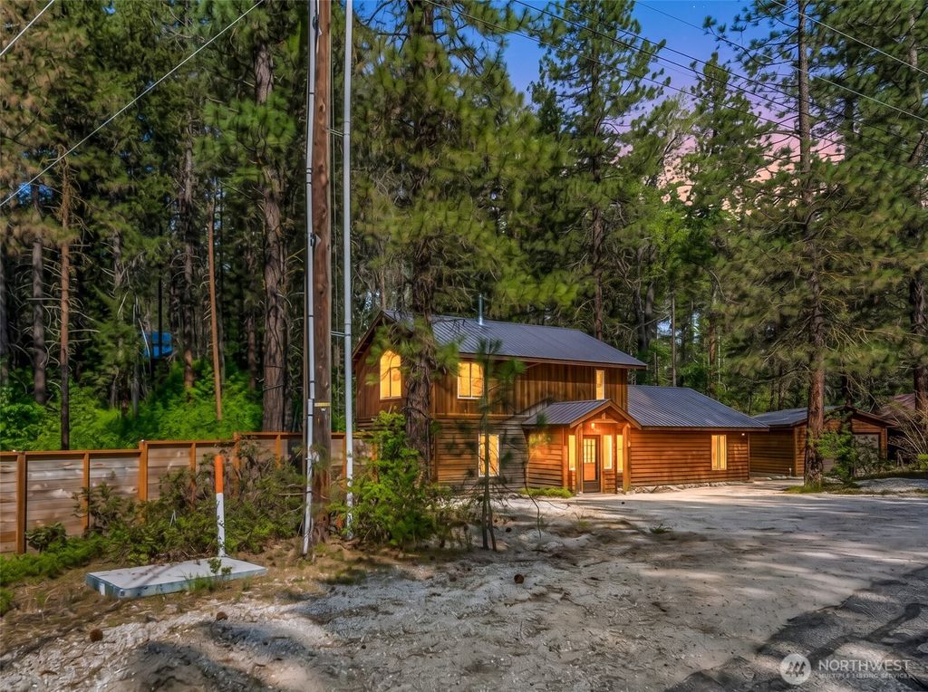 Photo of 19000 River Road, Leavenworth, WA 98826 (MLS # 2513502)