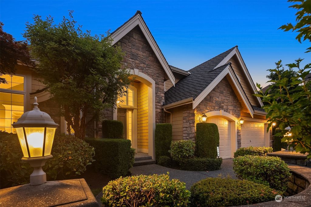 Photo of 4109 194th Place NE, Sammamish, WA 98074 (MLS # 2272922)