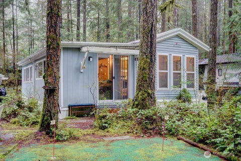 Photo of 243 Schinn Canyon Court, Deming, WA 98244 (MLS # 2548616)