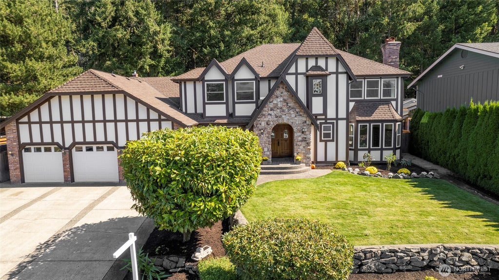 Photo of 5305 87th Avenue Ct W, University Place, WA 98467 (MLS # 2561776)