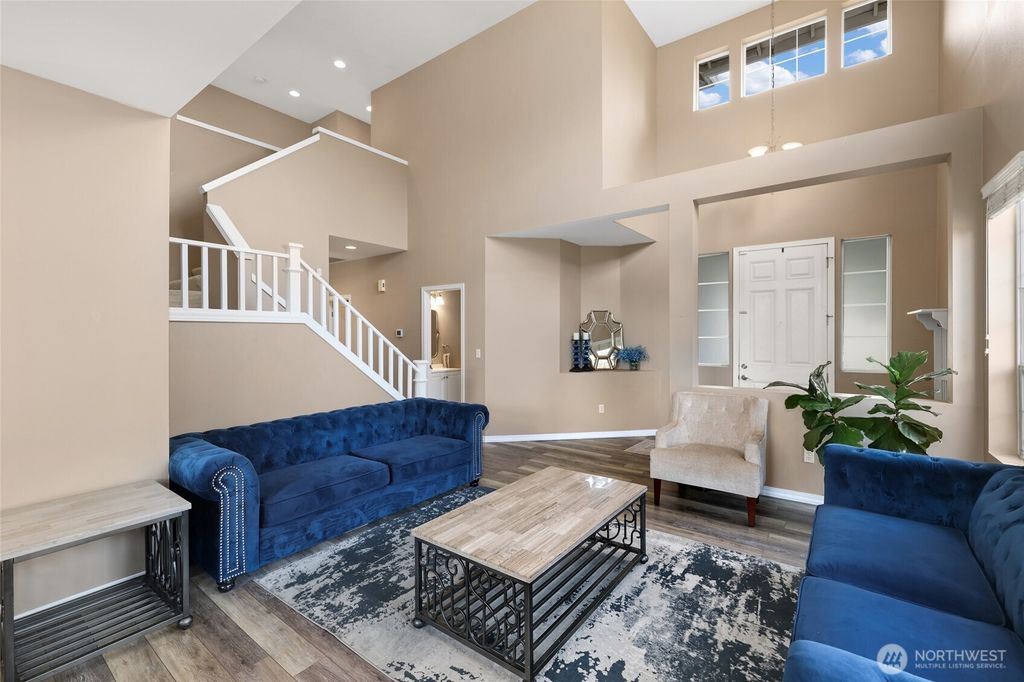 Photo of 1402 63rd Court SE, Auburn, WA 98092 (MLS # 2443144)