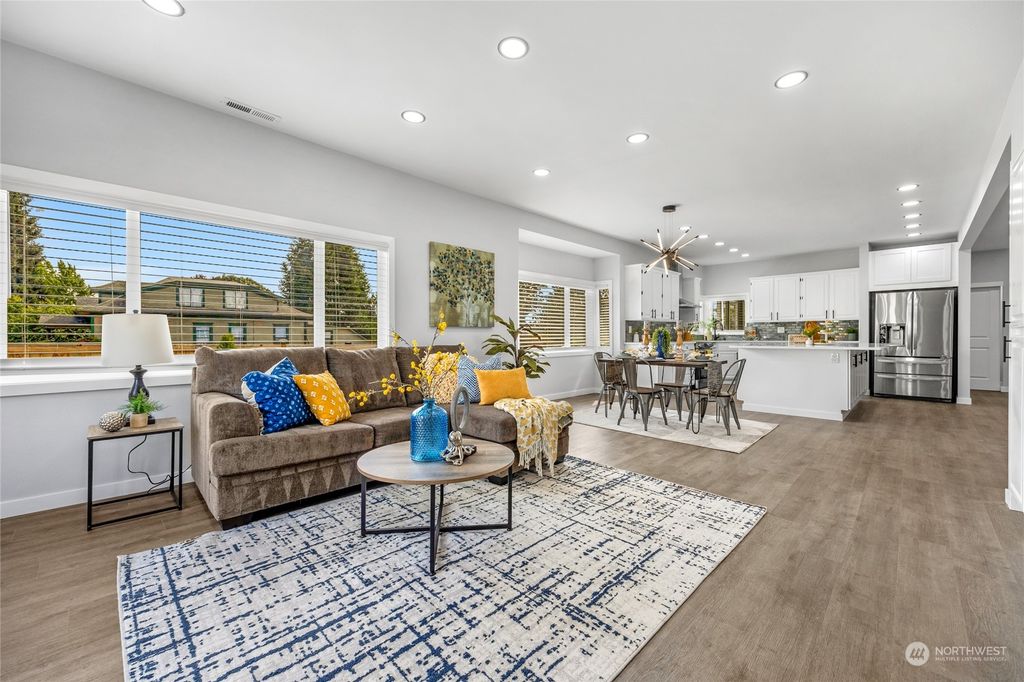 Photo of 2132 Highland Avenue, Everett, WA 98201 (MLS # 2271569)