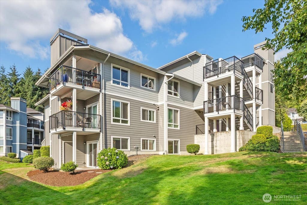 Photo of 3905 243rd Place SE #M102, Bothell, WA 98021 (MLS # 2569957)
