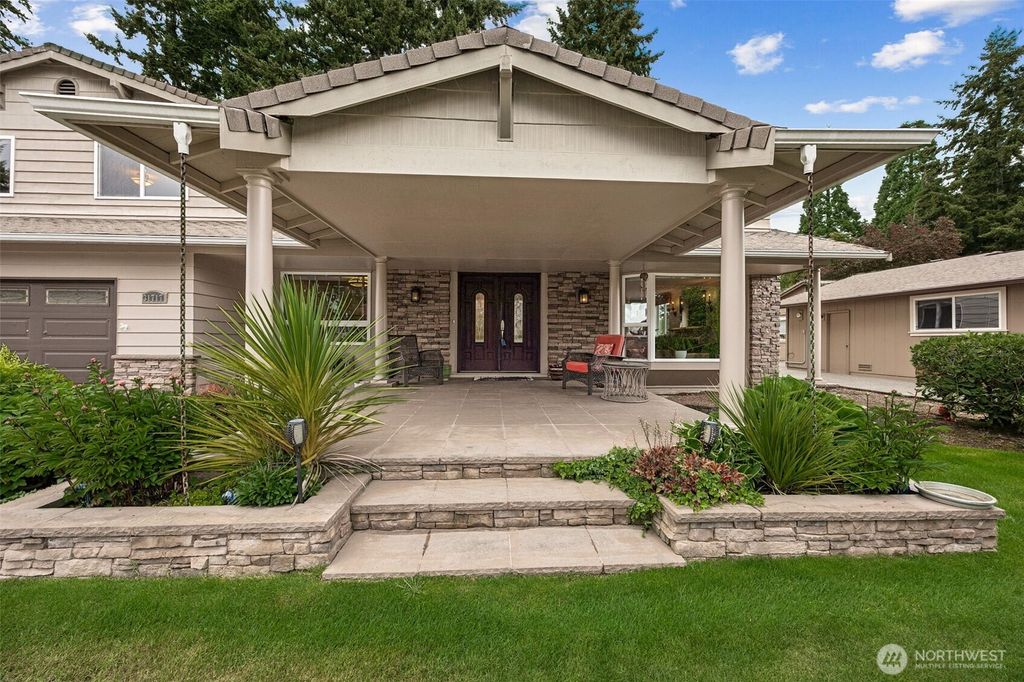 Photo of 31717 37th Avenue SW, Federal Way, WA 98023 (MLS # 2524906)
