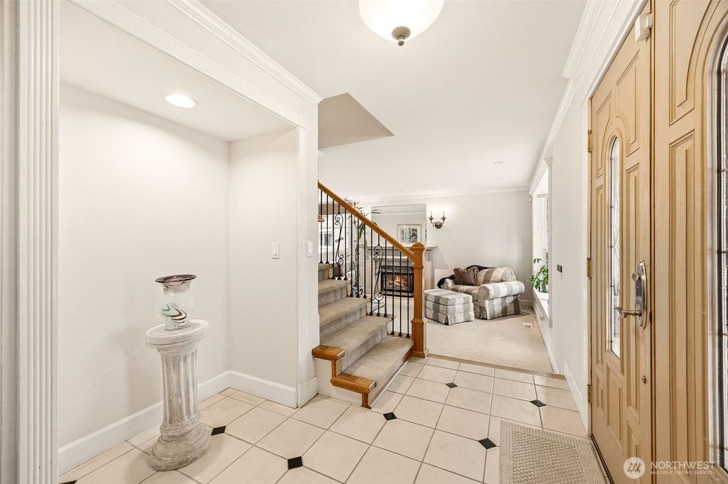 Photo of 31717 37th Avenue SW, Federal Way, WA 98023 (MLS # 2524906)