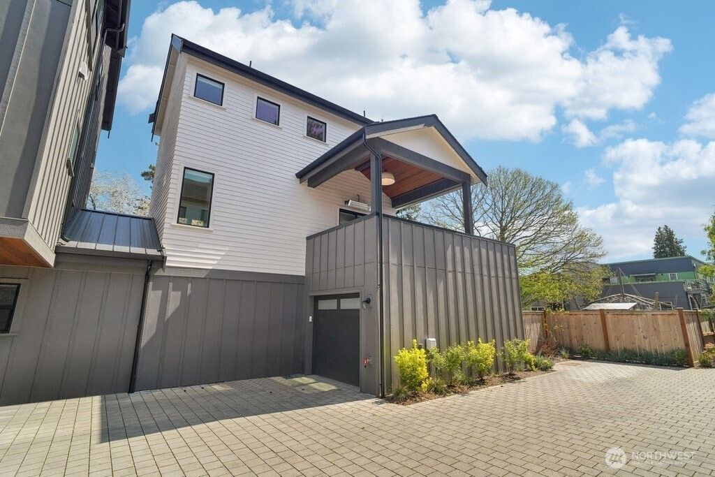 Photo of 851 B NE 91st Street, Seattle, WA 98115 (MLS # 2362673)