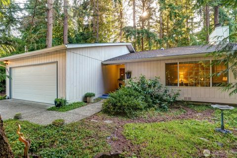 Photo of 4235 164th Avenue SE, Bellevue, WA 98006 (MLS # 2409712) Photo of 4235 164th Avenue SE, Bellevue, WA 98006 (MLS # 2409712)