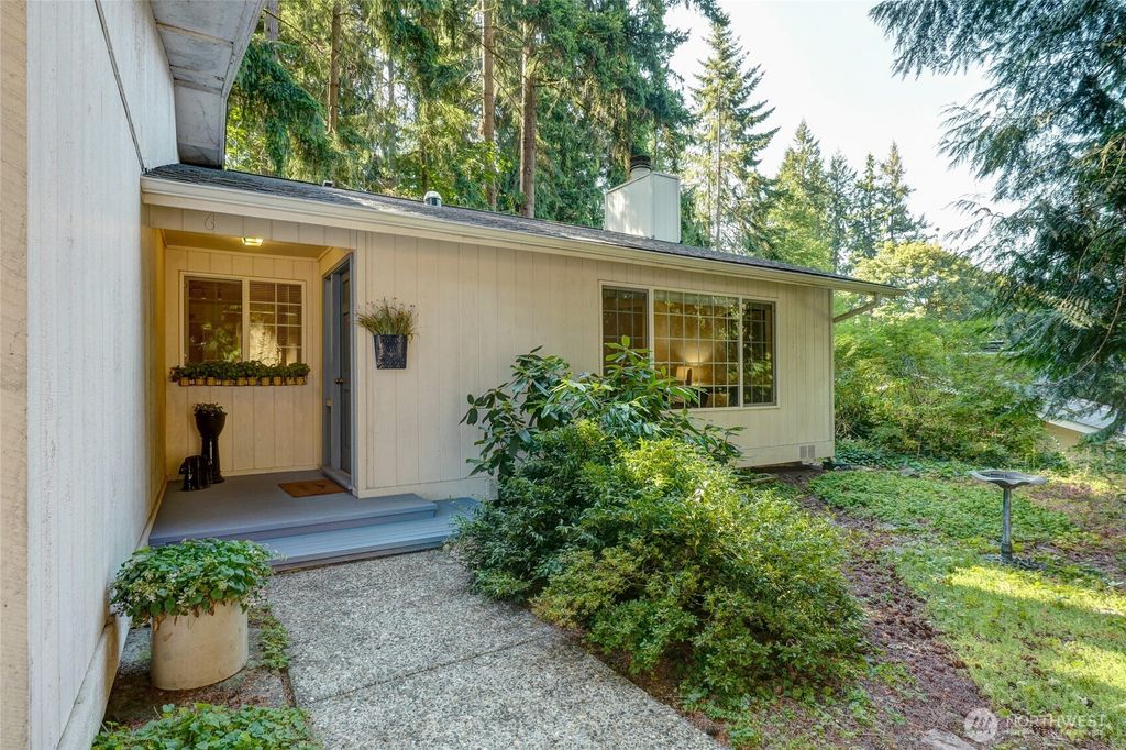 Photo of 4235 164th Avenue SE, Bellevue, WA 98006 (MLS # 2409712)