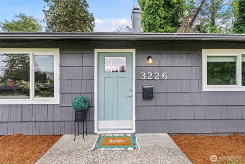Photo of 3226 Halverson Avenue, Bremerton, WA 98310 (MLS # 2517412)
