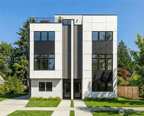 Photo of 3636 Greenwood Avenue N #B, Seattle, WA 98103 (MLS # 2507068)