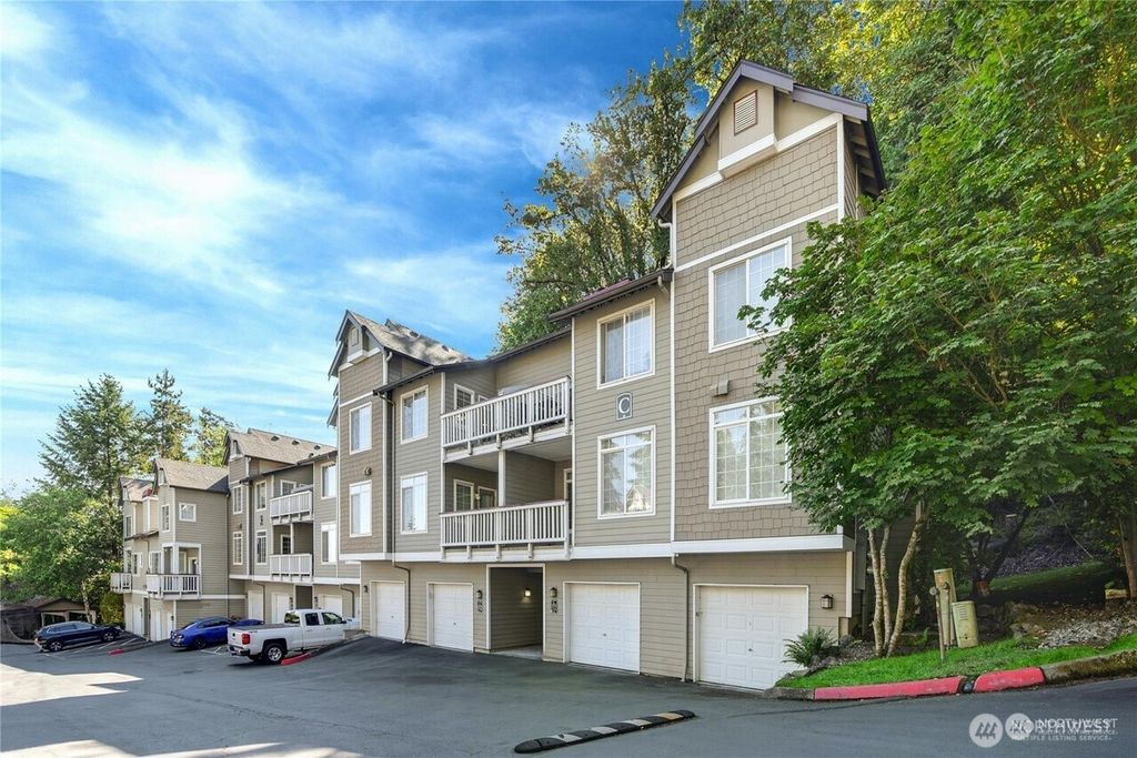 Photo of 18505 SE Newport Way #C214, Issaquah, WA 98027 (MLS # 2496609)