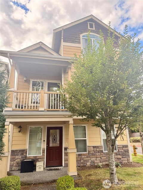 Photo of 10004 13th Dr SE DR, Everett, WA 98208 (MLS # 2575508)