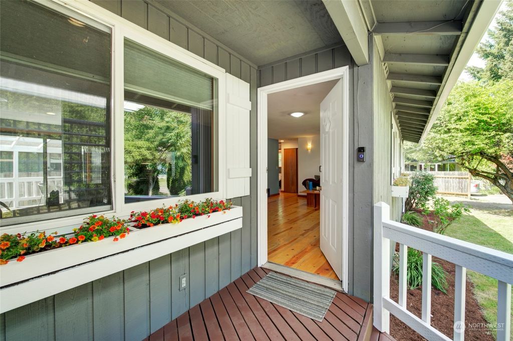 Photo of 8638 NE 141 Street, Kirkland, WA 98034 (MLS # 2075064)