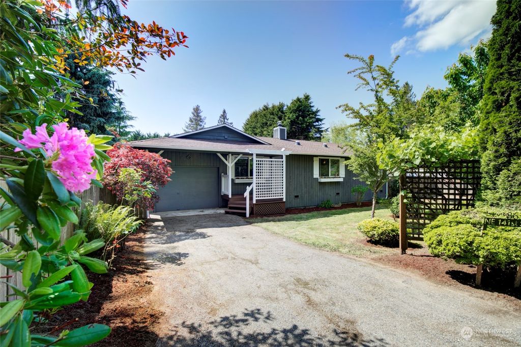 Photo of 8638 NE 141 Street, Kirkland, WA 98034 (MLS # 2075064)