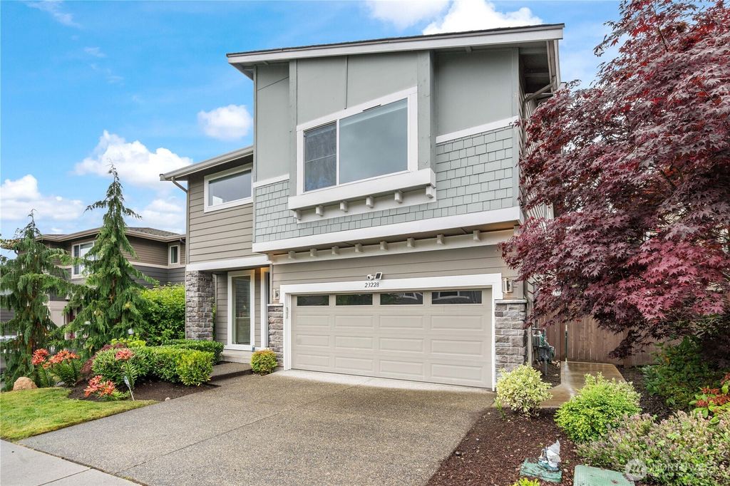 Photo of 23228 SE 50th St St, Issaquah, WA 98029 (MLS # 2397851)