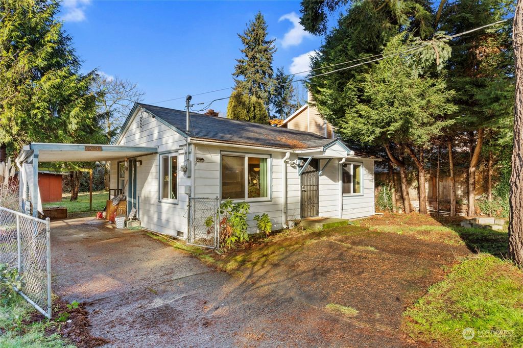 Photo of 12841 2nd Avenue S, Burien, WA 98168 (MLS # 2194084)
