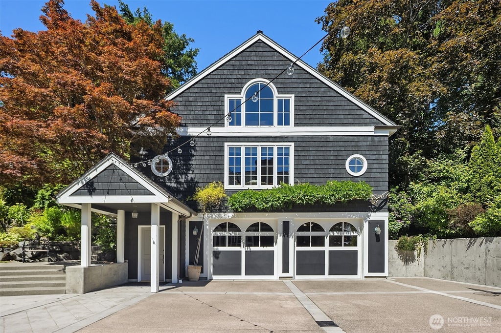 Photo of 5506 NE Penrith Road, Seattle, WA 98105 (MLS # 2579496)