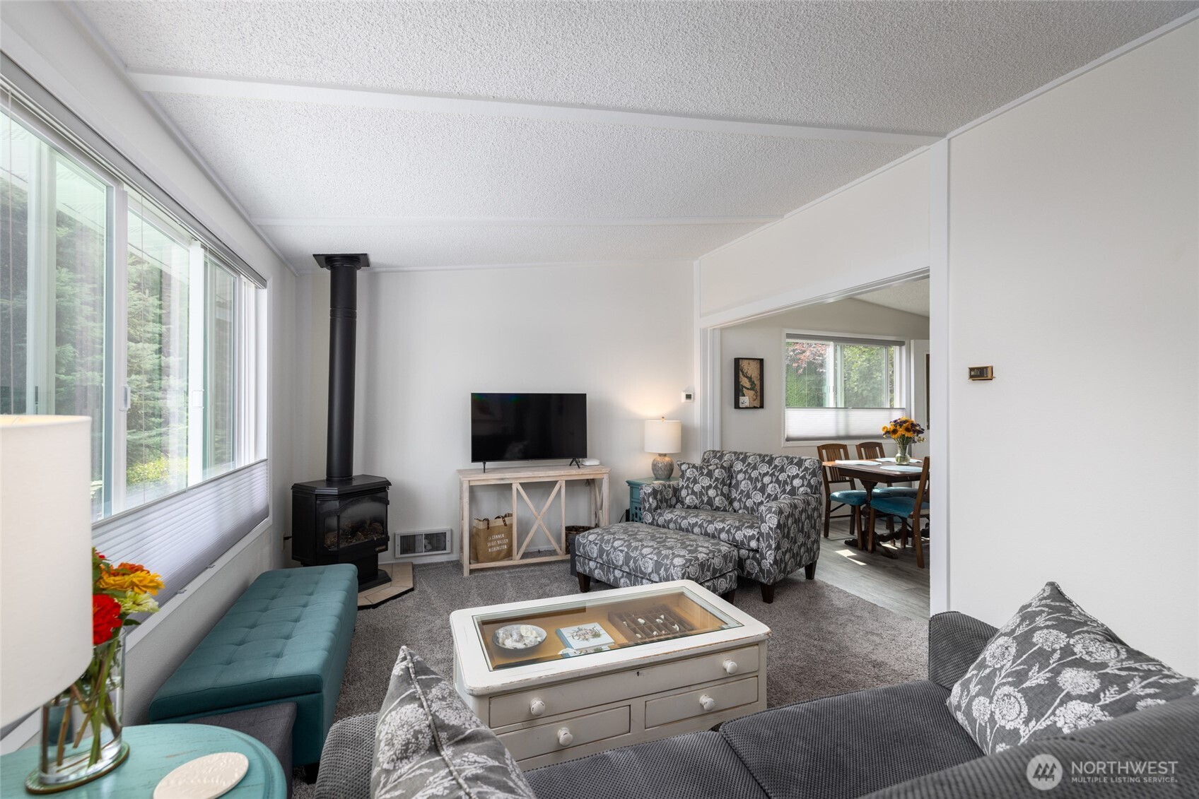 494 Colville Way