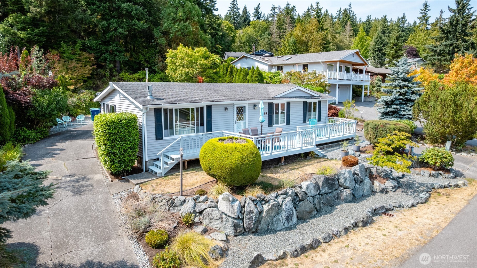 494 Colville Way