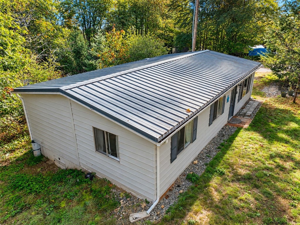 Photo of 61 E Larchmont Place, Shelton, WA 98584 (MLS # 2595674)