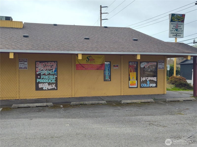 1610 N Laventure Road