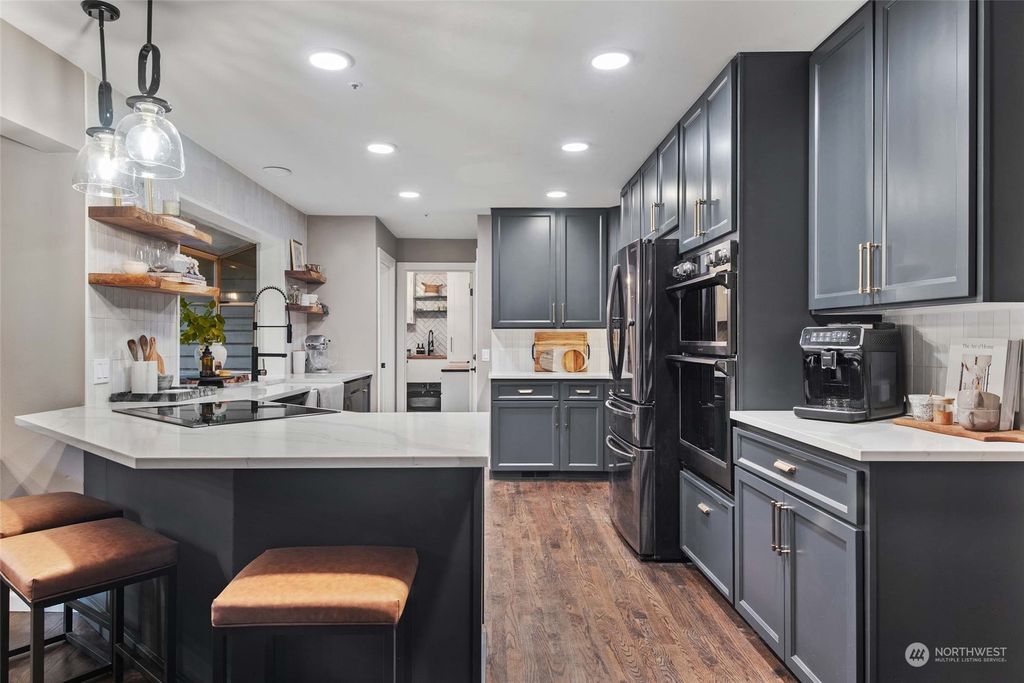 Photo of 10007 174th Avenue SE, Newcastle, WA 98059 (MLS # 2183276)