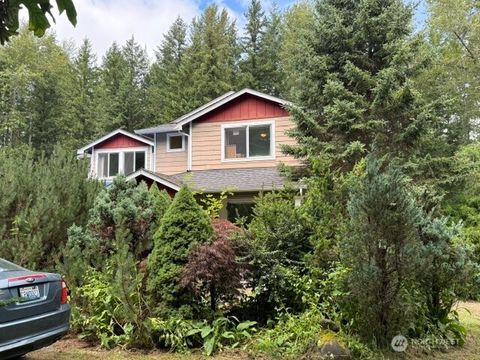 Photo of 11315 384th Street E, Eatonville, WA 98328 (MLS # 2546915)