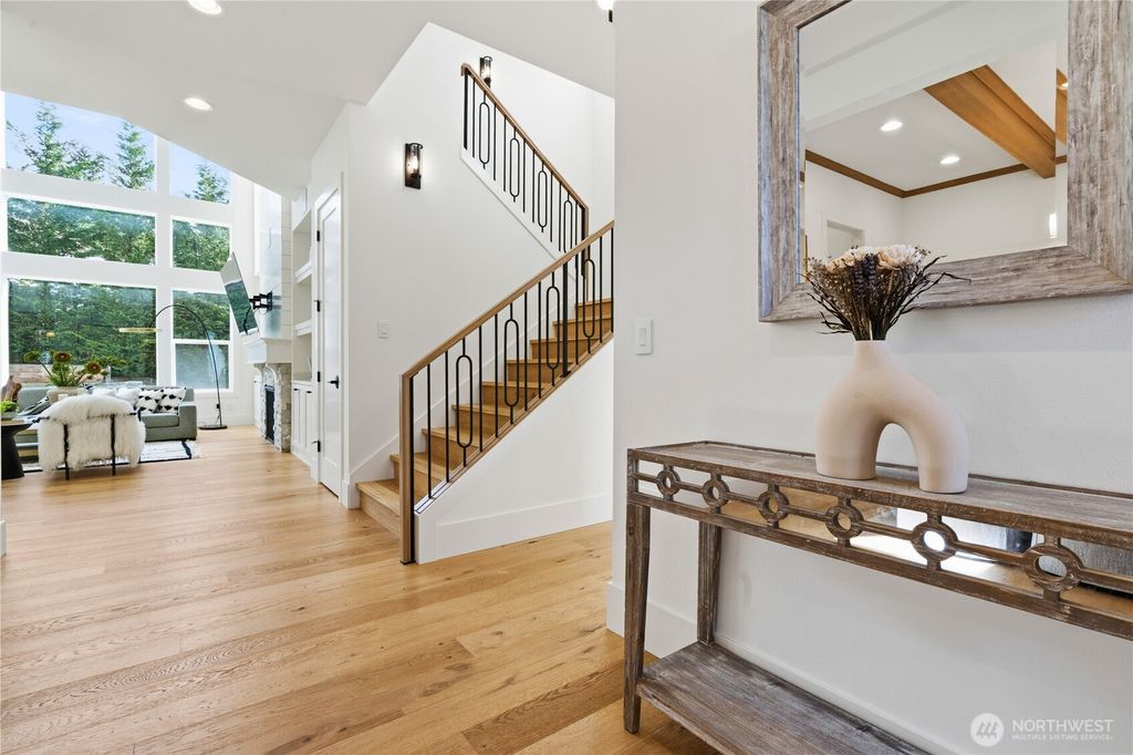 Photo of 2582 136th Lane SE Ln, Bellevue, WA 98005 (MLS # 2490321)