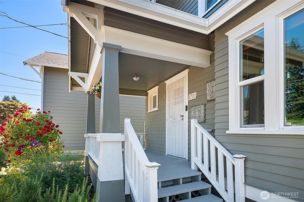 Photo of 1711 Emerald Street, Milton, WA 98354 (MLS # 2562267)