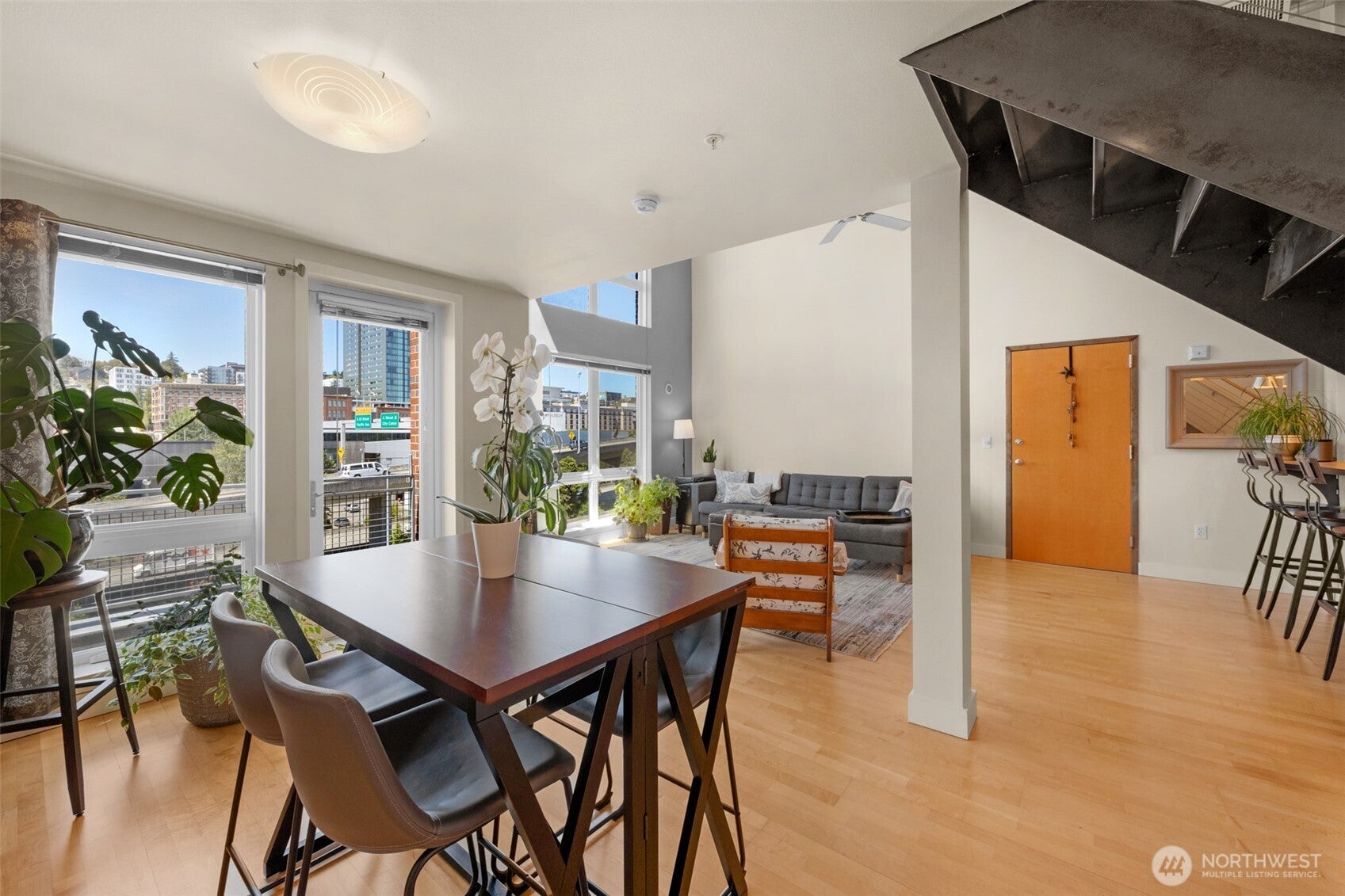 1705 Dock Street 558