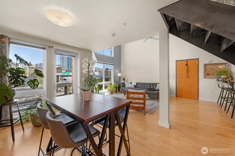 1705 Dock Street 558