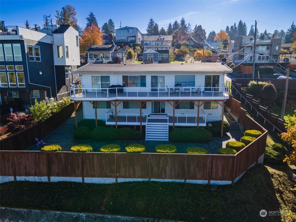 Photo of 7202 S Taft Street, Seattle, WA 98178 (MLS # 2308899)
