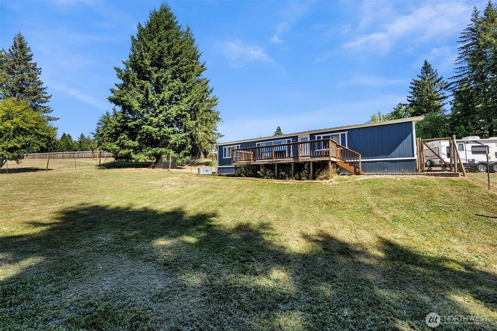 Photo of 1004 NW 405th Street, Woodland, WA 98674 (MLS # 2466965)