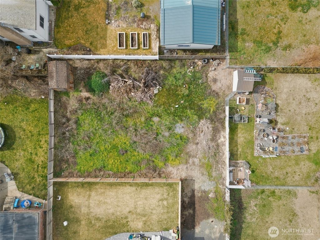 Photo of 0 SW DAVIS Avenue, College Place, WA 99324 (MLS # 2489815)