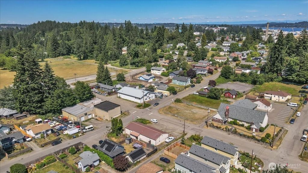 Photo of 3701 W G Street, Bremerton, WA 98312 (MLS # 2540604)