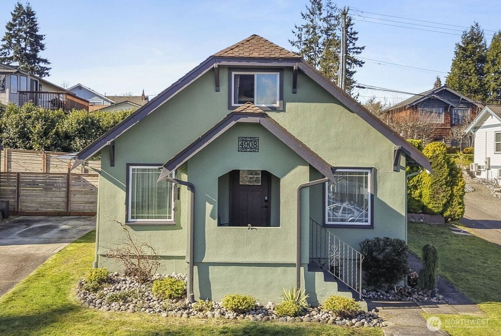 Photo of 4908 N Winnifred Street, Ruston, WA 98407 (MLS # 2484884)