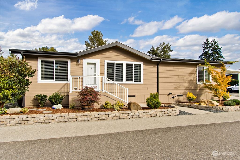 Photo of 23825 15th Avenue SE #413, Bothell, WA 98021 (MLS # 2297085)