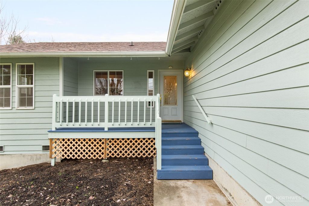 Photo of 12703 20th Street NE, Lake Stevens, WA 98258 (MLS # 2468481)