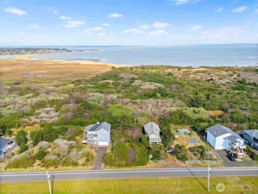 Photo of 1268 E Ocean Shores Boulevard SW, Ocean Shores, WA 98569 (MLS # 2506173)