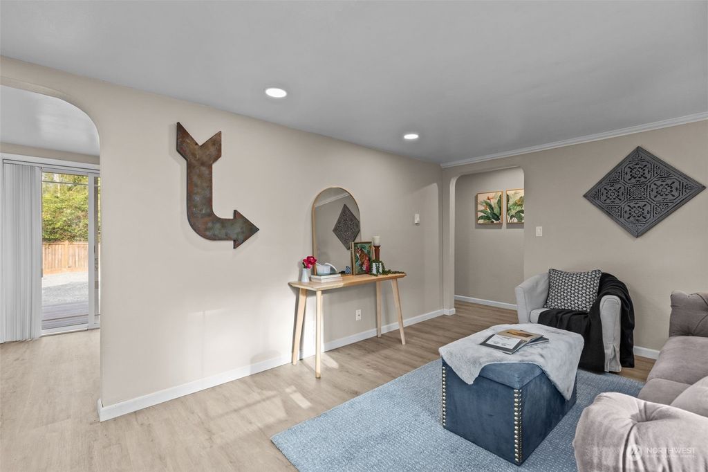 Photo of 14 E Beech Street, Everett, WA 98203 (MLS # 2249765)