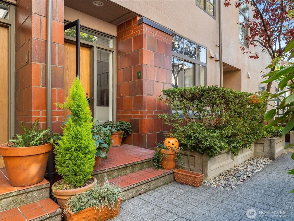 Photo of 88 Virginia Street #3, Seattle, WA 98101 (MLS # 2442600)