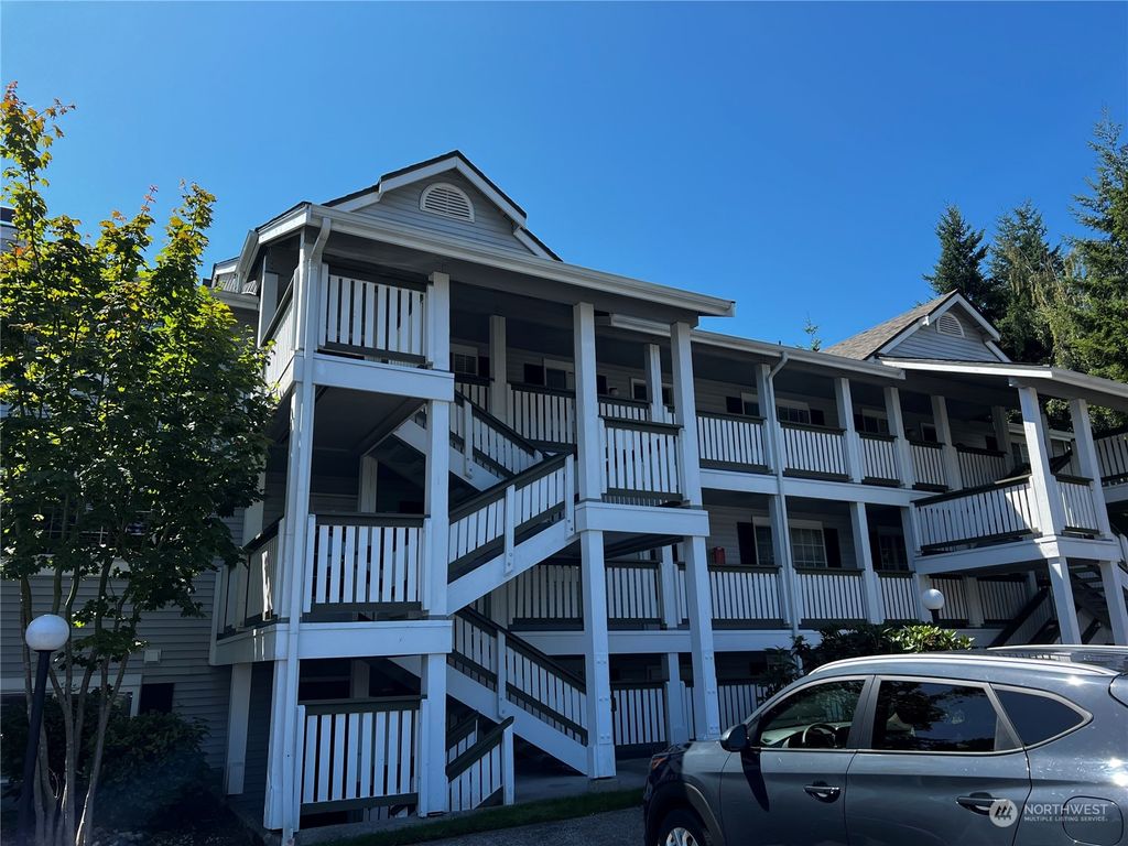 Photo of 23339 Cedar Way #A302, Mountlake Terrace, WA 98043 (MLS # 2144528)