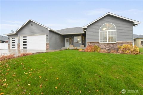 Photo of 154 Springhill Drive, East Wenatchee, WA 98802 (MLS # 2453831)